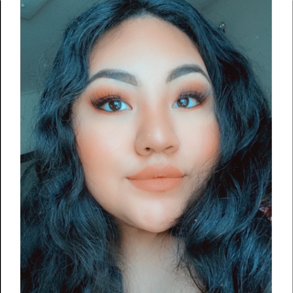 Meet your Posher, Itzel!